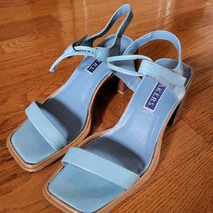 Bakers Sky Blue Square Toe sz 6.5/7 Sandals